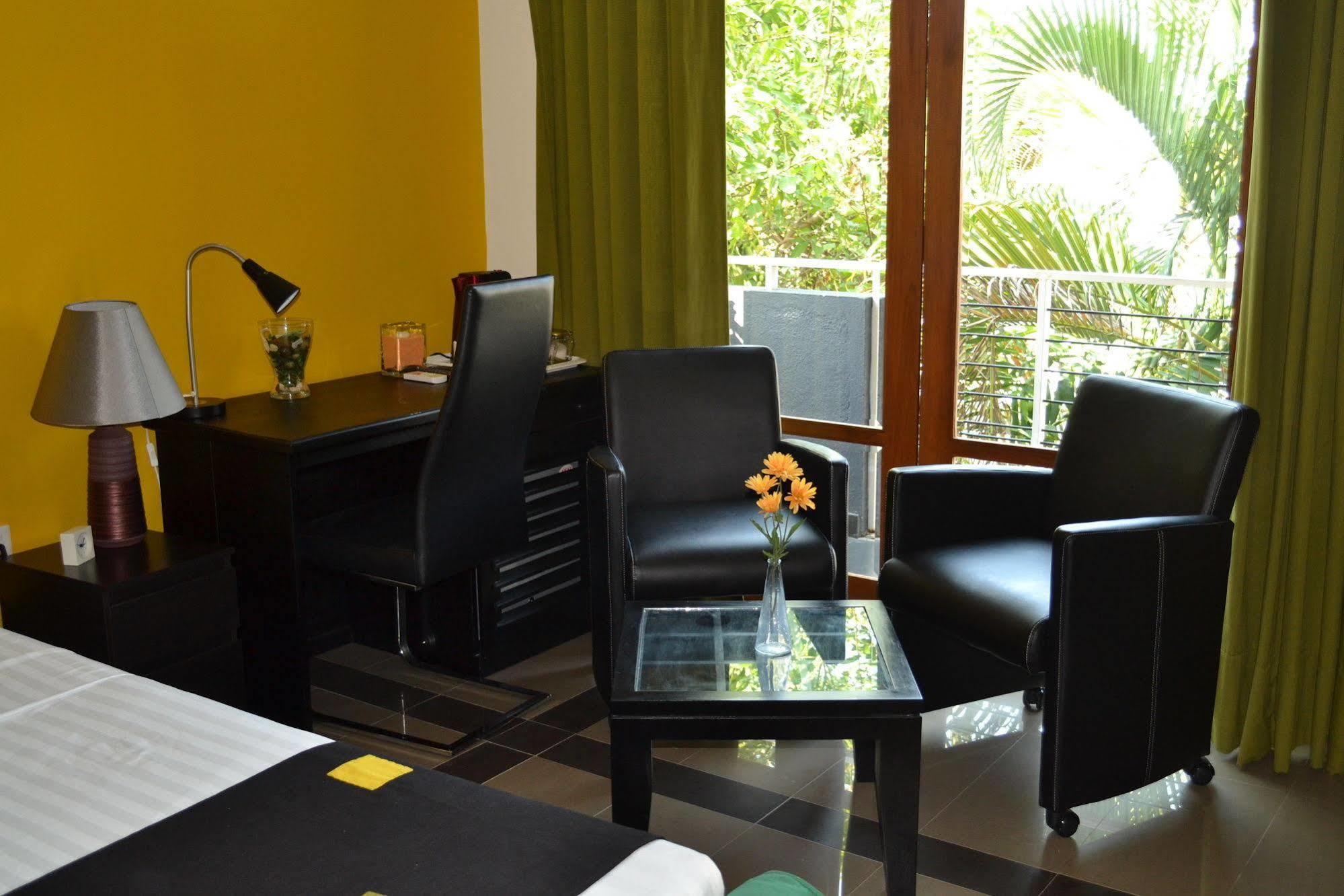 Oyo 437 Amali Residence Nugegoda Exteriér fotografie