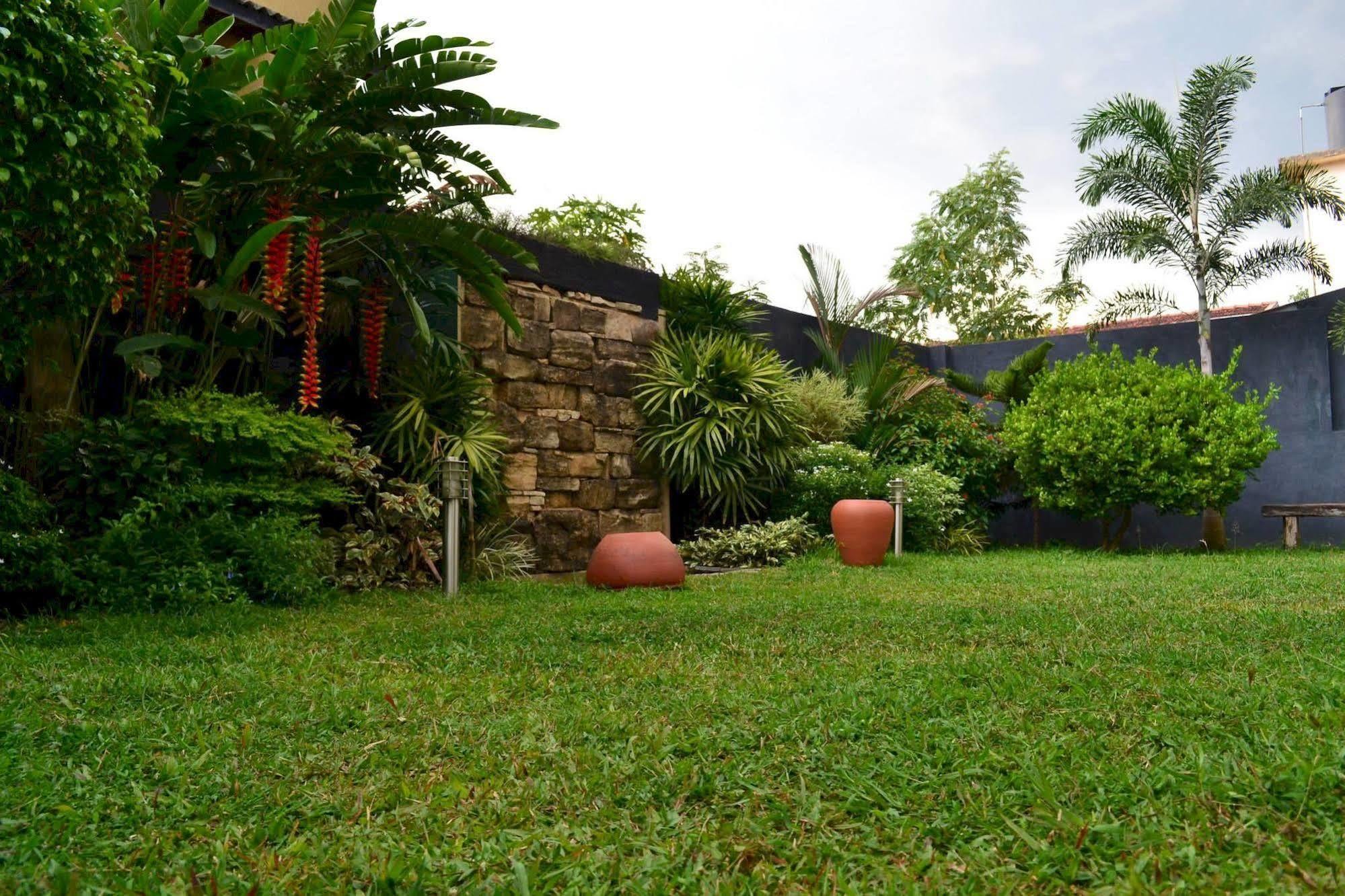 Oyo 437 Amali Residence Nugegoda Exteriér fotografie